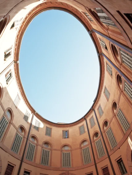 foto aspirazionale lovale bugatti 04